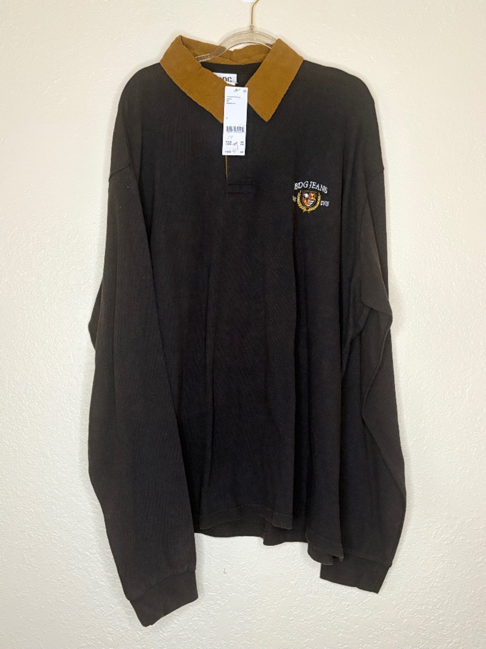 BDG Urban Outfitters Rugby Polo Sweatshirt Washed Black Corduroy Collar